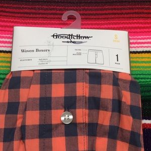 GOODFELLOW &CO MENS’ WOVEN BOXERS BLUE / RED CHECK